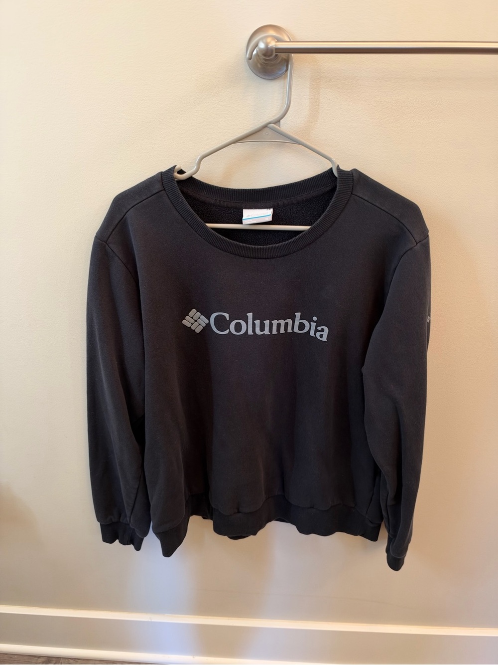 Columbia Black Logo Crew Sweatshirt